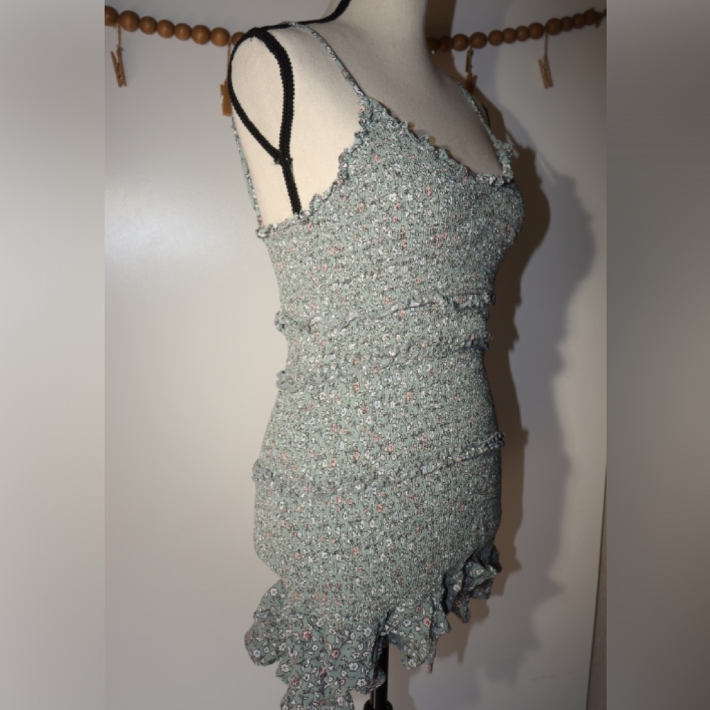LILYFUL Mini Floral and Ruffle Dress - Picture 13 of 15
